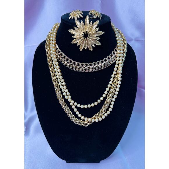 Trifari | Avon Vintage Gold-Tone and Pearl Jewelry Set – Layered Necklaces - Picture 1 of 2
